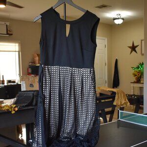 Medium Black Sleevless Dress